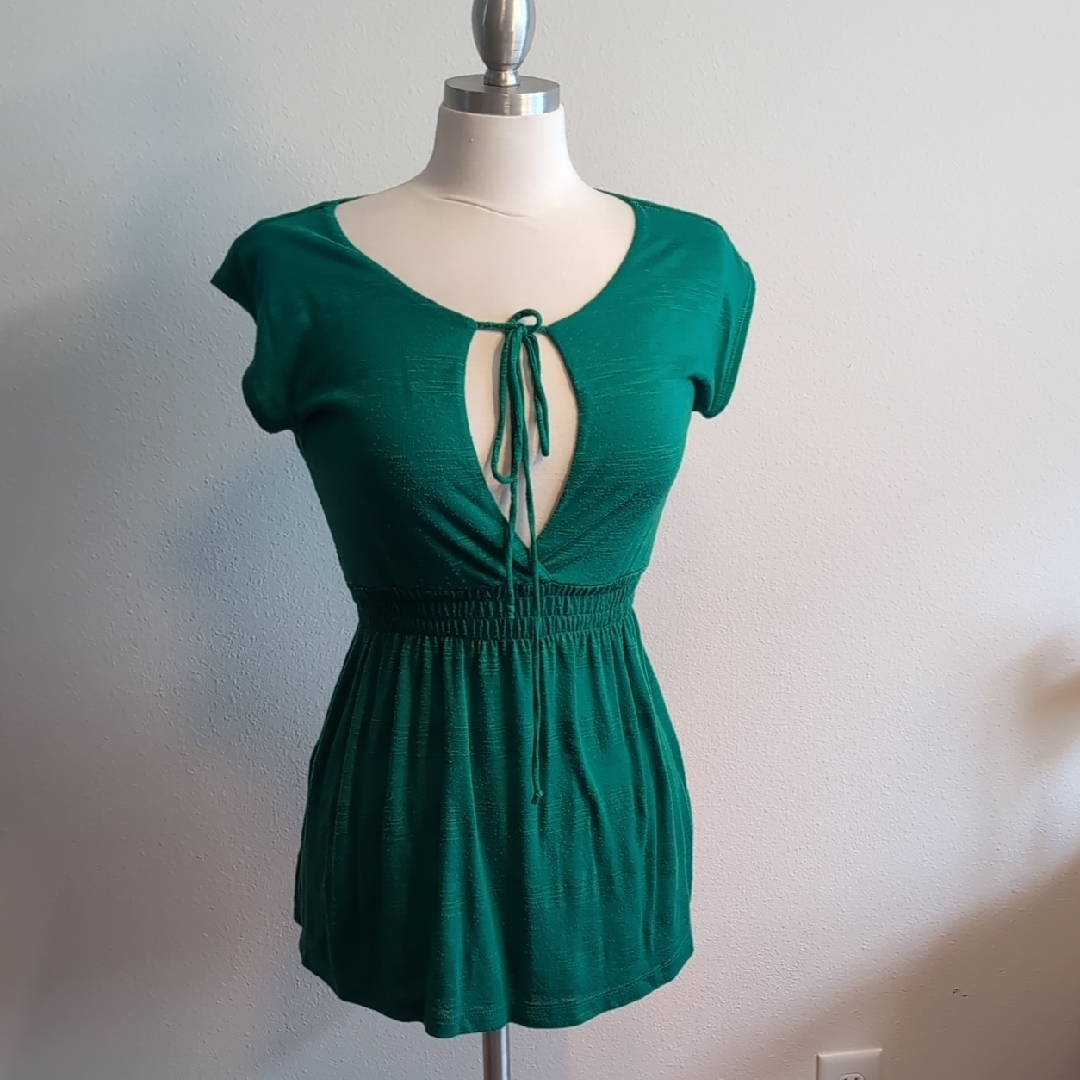 Lux Green Cap Sleeve Tie Front Blouse
